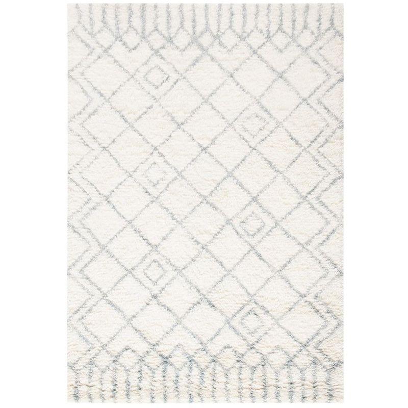 Ivory and Blue 4' x 6' Hand-Tufted Wool Shag Rug