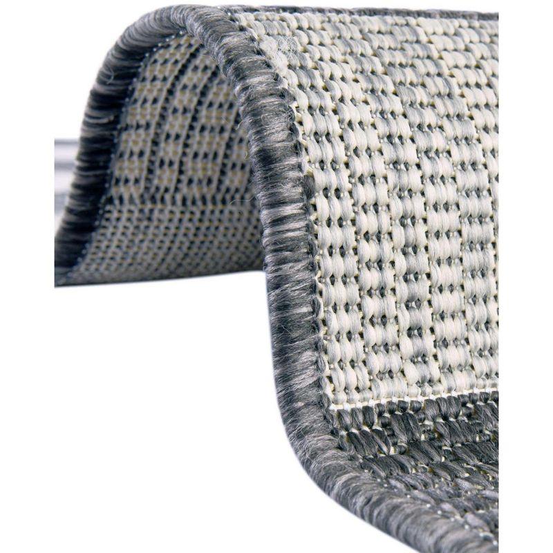 Unique Loom 4' 1 x 4' 1 Round Indoor/Outdoor Striped Charcoal Gray Area Rug