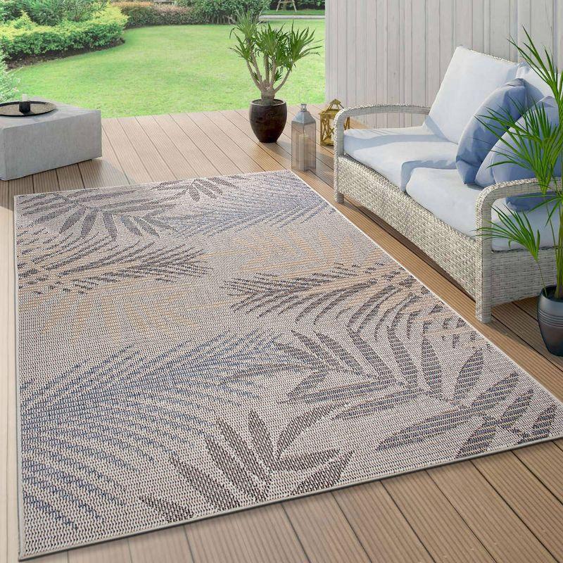 World Rug Gallery Bahama Palm Frond Indoor/Outdoor Area Rug - Cream 7'10" x 10'