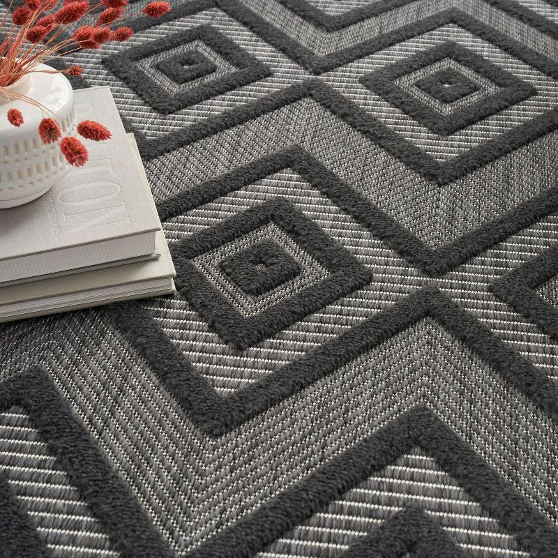 Nourison Versatile Diamond Geometric Flatweave Indoor Outdoor Area Rug Charcoal/Black 6' x 9'