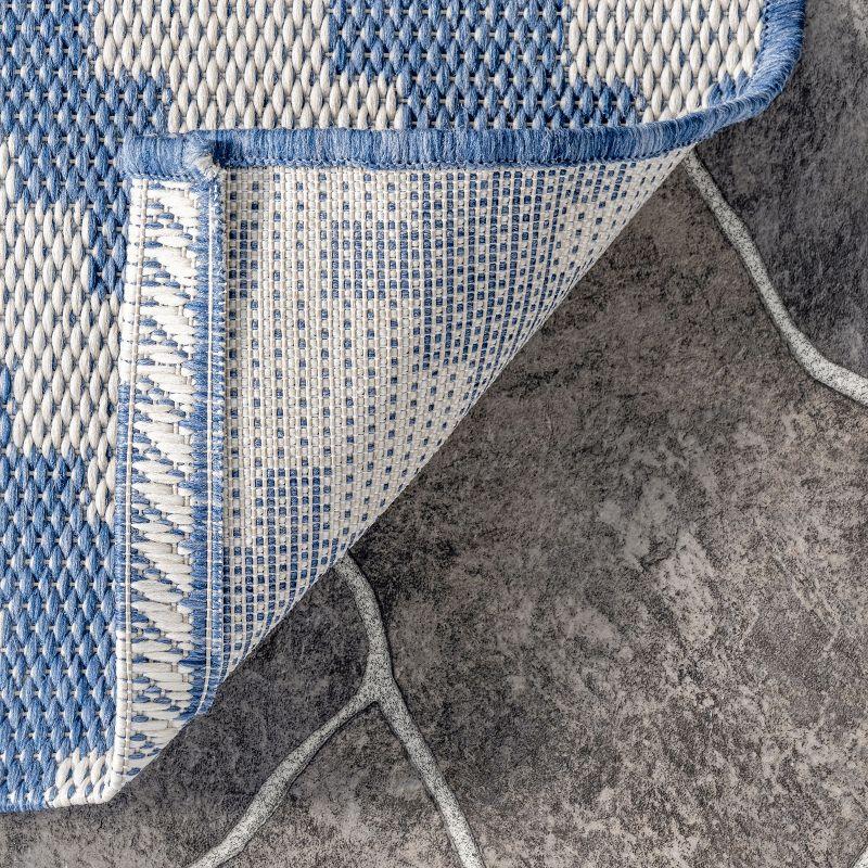 Nuloom Marybelle Geometric Oval 5x8 Indoor/Outdoor Area Rug for Living Room Patio Deck Front Porch Kitchen, Blue/Ivory