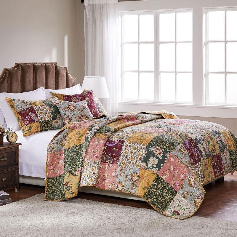 Antique Chic Quilt & Sham Bonus Set 5-Piece Multicolor by Greenland Home Fashion