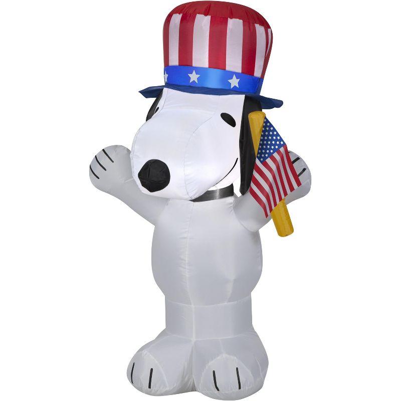 Peanuts Patriotic Snoopy with Hat and Flag Inflatable