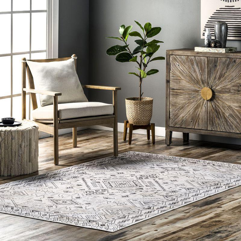 Nuloom Malena Bordered Pet Friendly Machine Washable Area Rug, 5' x 8', Light Grey