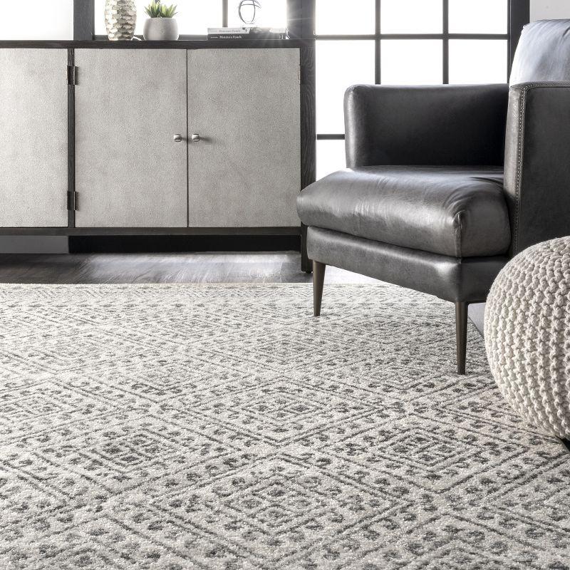 Nuloom Camila Geometric 3x5 Accent Indoor Area Rug for Living Room Bedroom Dining Room Entryway Kitchen, Off White/Ivory