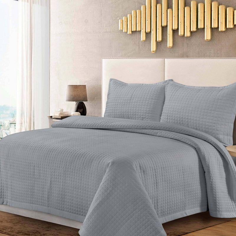 Twin Naples Microfiber Quilt Set Light Gray - Tribeca Living