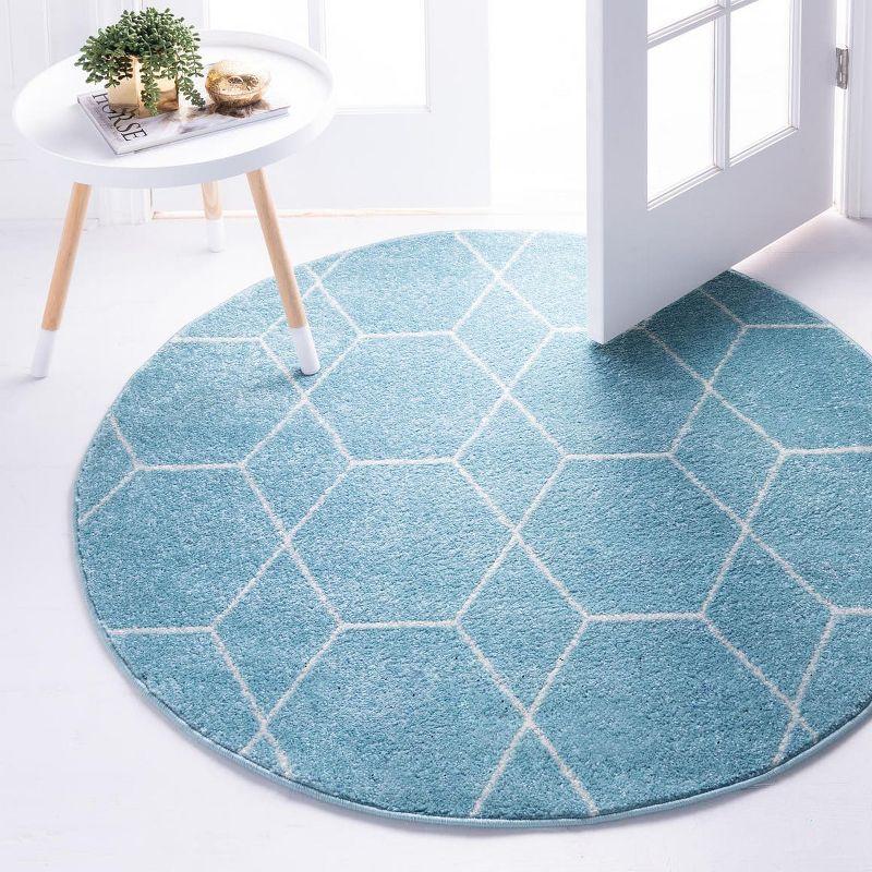 Light Blue Round Synthetic Trellis Easy Care Rug