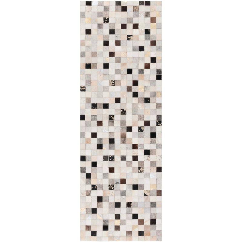 Studio Leather STL810 Hand Woven Runner Rug - Ivory/Black - 2'3"x7' - Safavieh.
