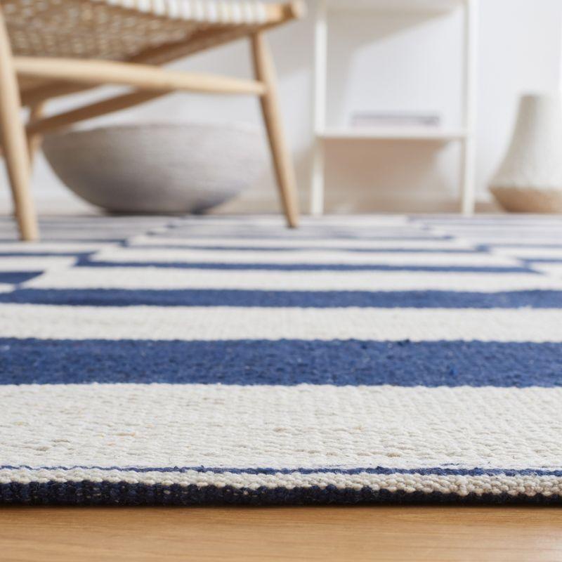 Montauk MTK705 Hand Woven Area Rug  - Safavieh