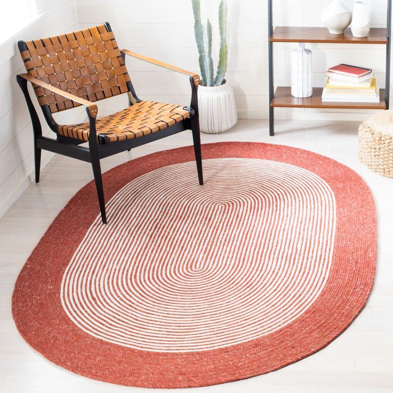 Braided BRD904 Hand Woven Indoor Area Rug - Red/Ivory - 4'x6' Oval - Safavieh