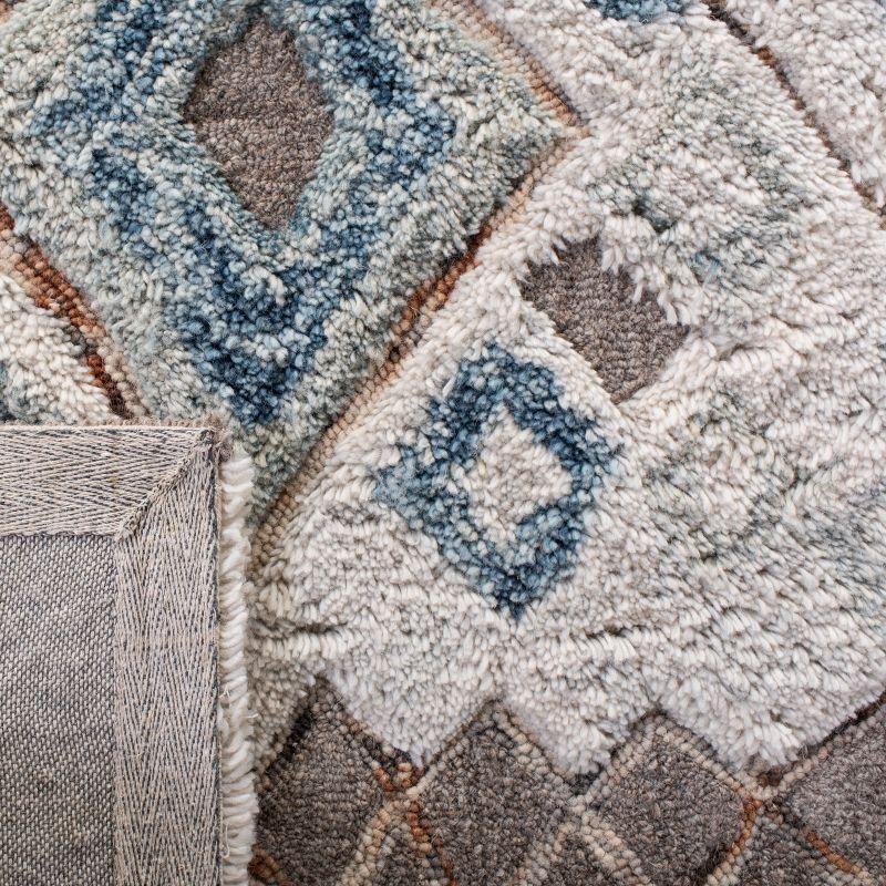 Casablanca Shag CSB618 Hand Tufted Indoor Runner Rug - Beige/Navy - 2'3"x8' - Safavieh