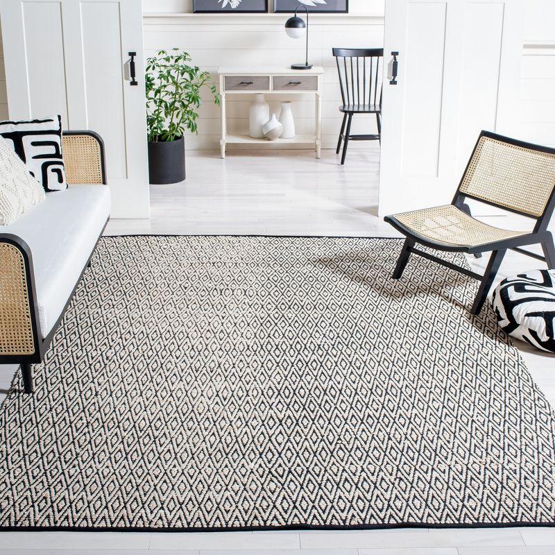Montauk MTK621 Hand Woven Indoor Area Rug - Beige/Black - 8'x10' - Safavieh