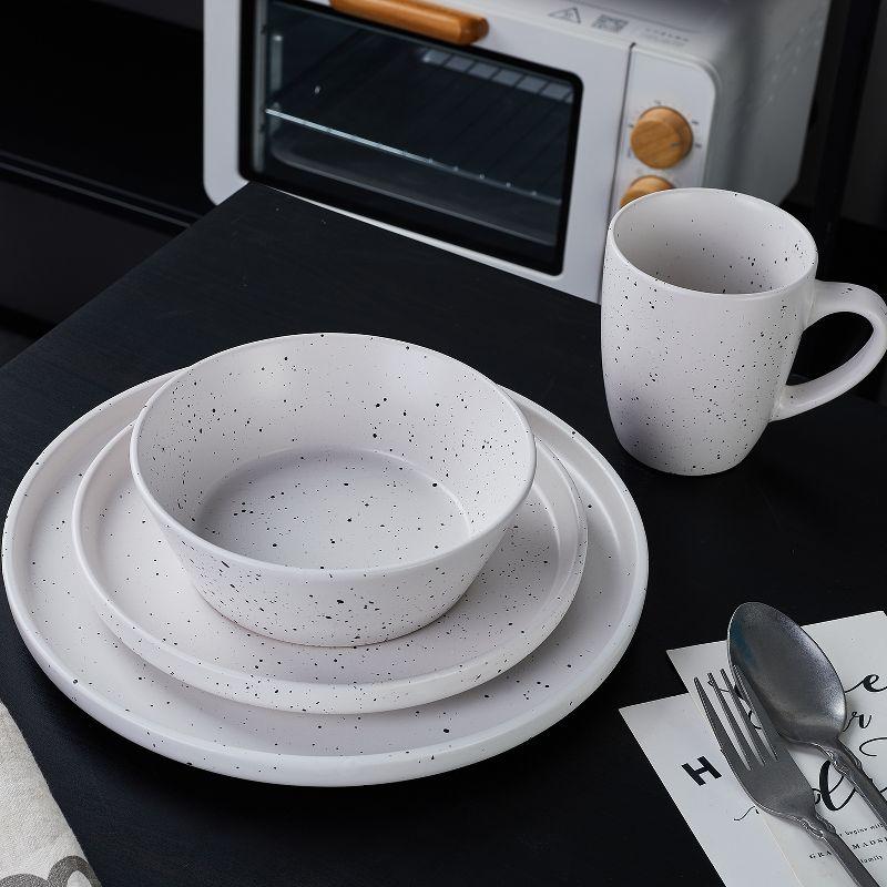 Stone Lain Jade 16-Piece Stoneware Dinnerware Set, Service for 4