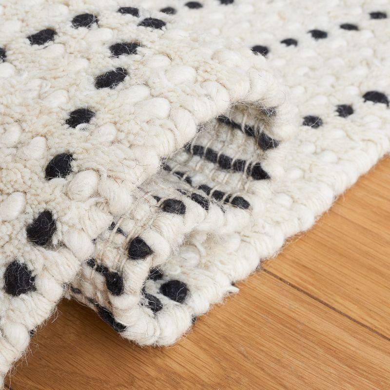 Casablanca Hand-Tufted Black and Ivory Shag Wool Rug - 3' x 5'