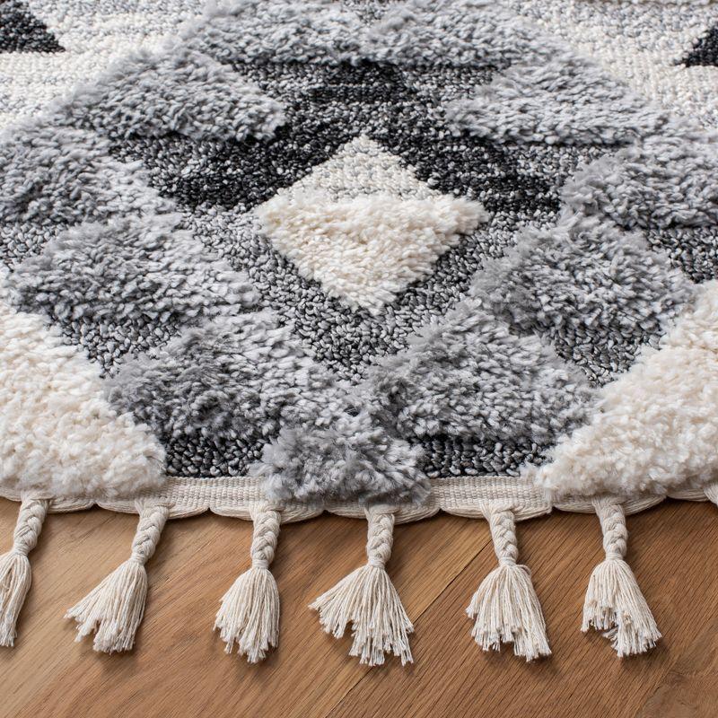 Moroccan Tassel Shag MTS688 Power Loomed Indoor Accent Rug - Ivory/Grey - 3' Round - Safavieh