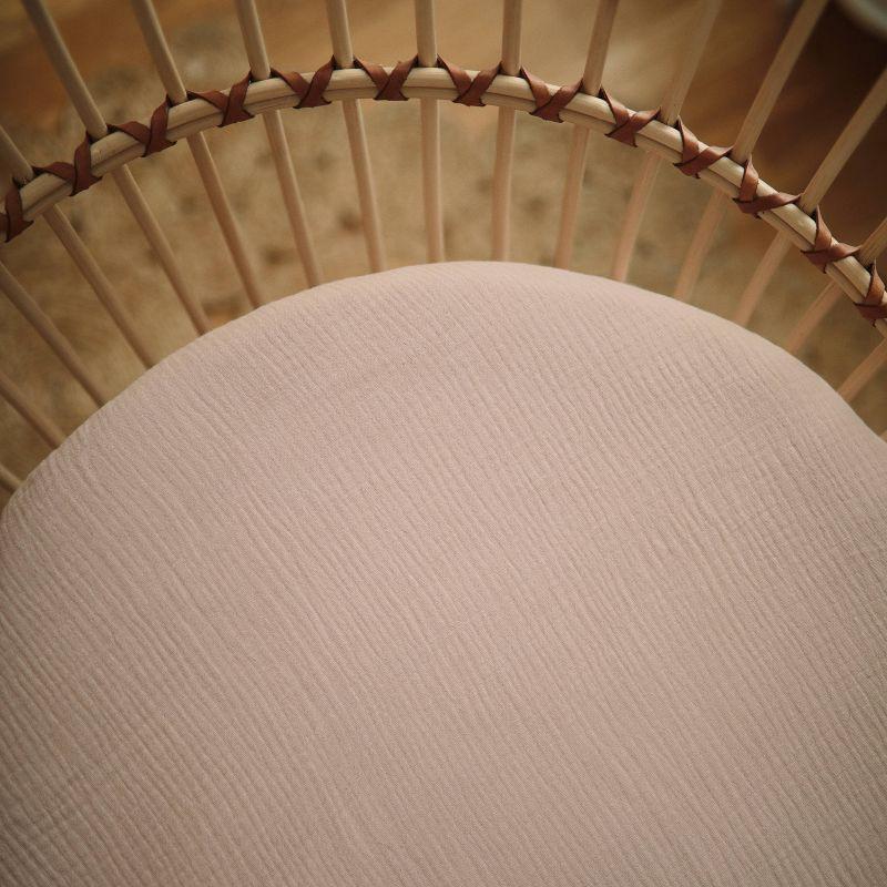 Mushie Extra Soft Muslin Bassinet Crib Sheet - Blush