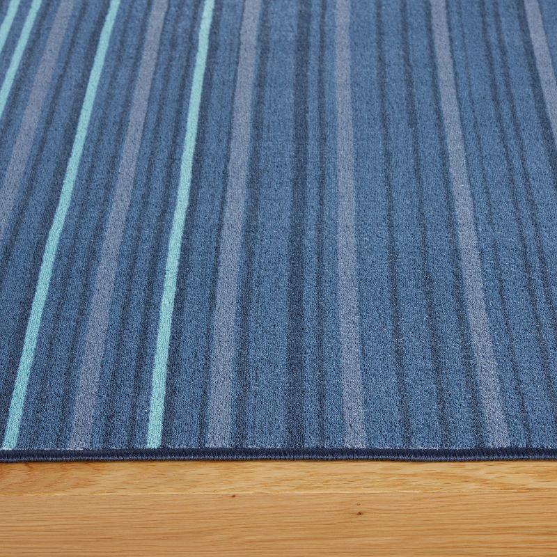 TOWN & COUNTRY BASICS Layne Everwash Non-Slip Backing Area Rug Navy Blue/Blue