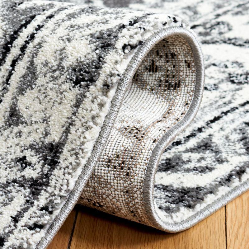 Vintage Hamadan VTH211 Power Loomed Indoor Area Rug - Grey/Ivory - 6'7"x6'7" - Safavieh
