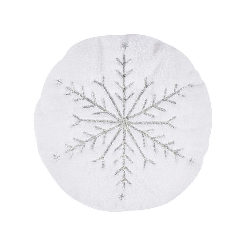 O Christmas Round Metalic Snowflake Pillow R16