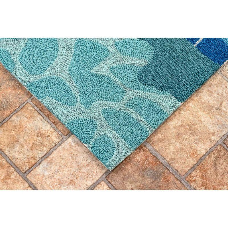 Liora Manne Frontporch Poolside Indoor/Outdoor Rug Water 2'6" x 4'