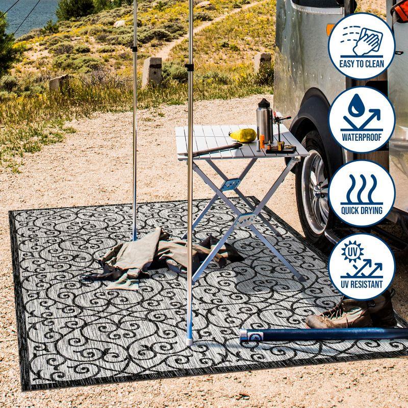 8' x 10' Madrid Vintage Filigree Textured Weave Indoor/Outdoor Area Rug, Light Gray/Black - JONATHAN Y