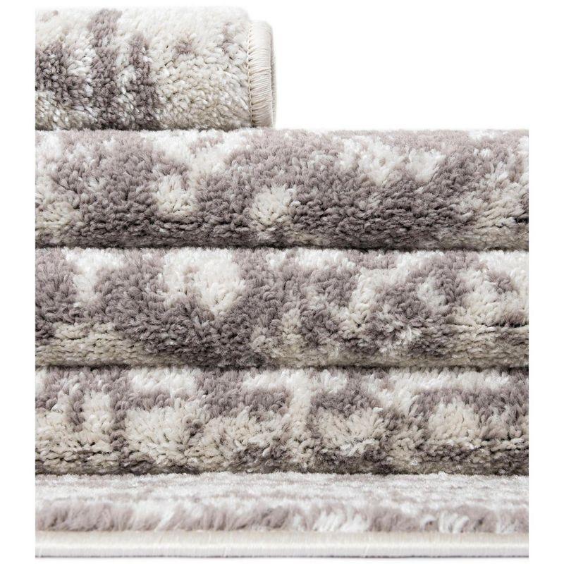 Unique Loom 10' 0 x 14' 1 White Richmond Medallion Area Rug