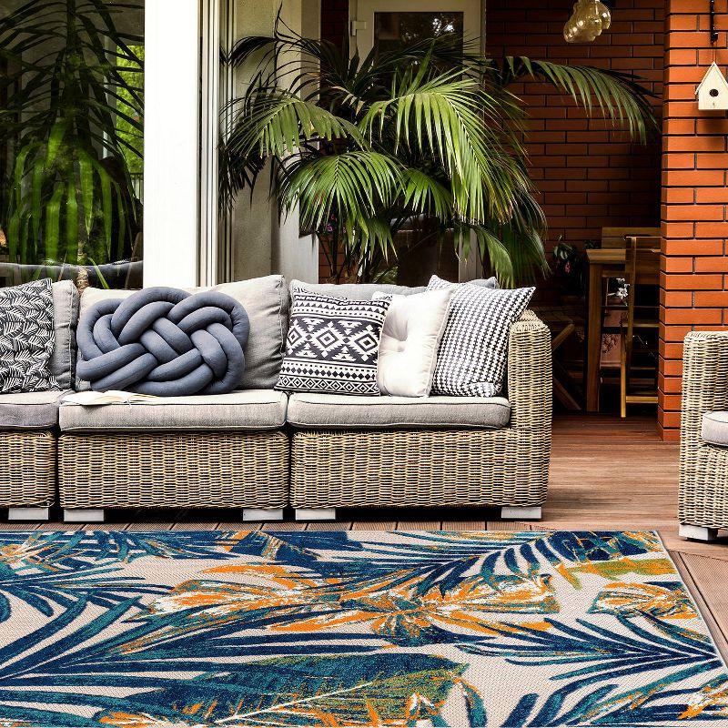 World Rug Gallery Floral Leaves Indoor/Outdoor Area Rug