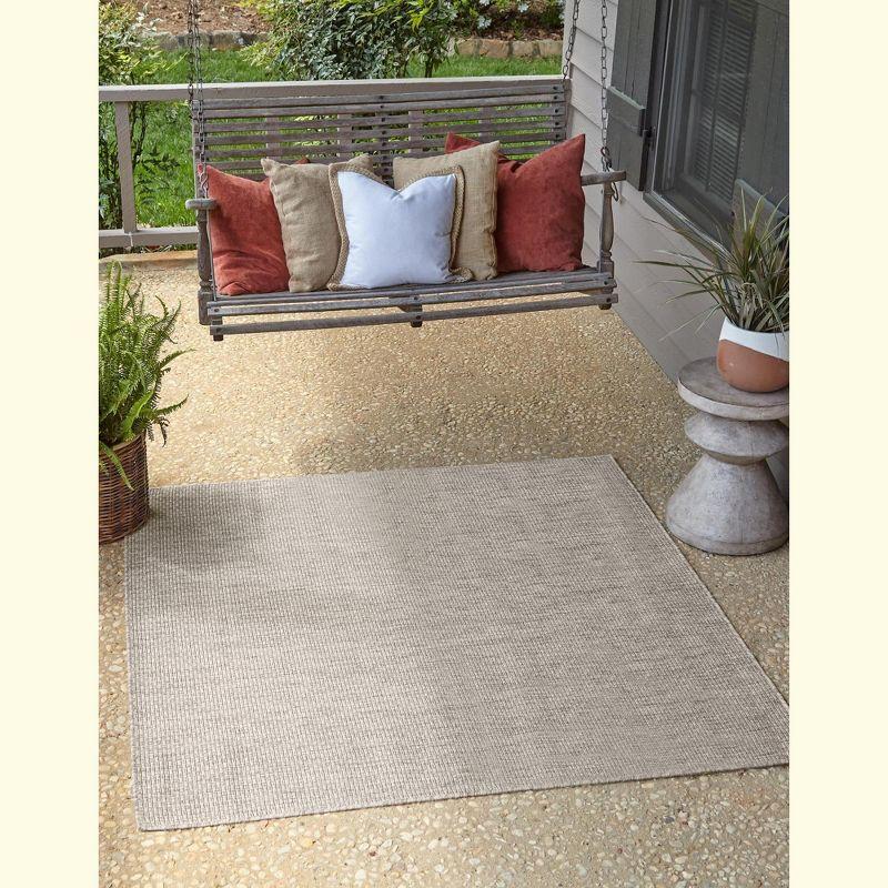 Light Gray 8' Square Stain-Resistant Outdoor Rug