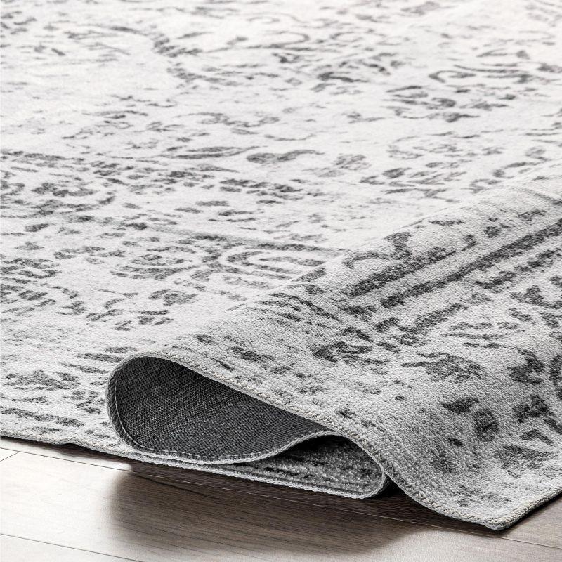 Nuloom Bess Persian Vintage Pet Friendly Machine Washable Area Rug, 4' x 6', Ivory