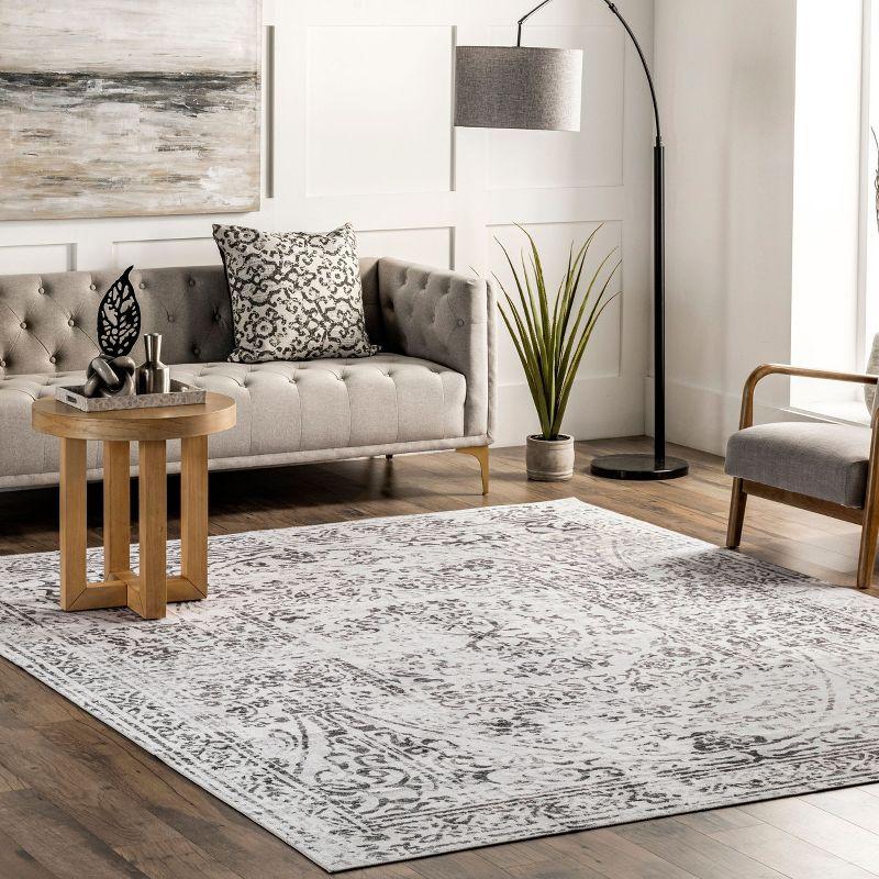 Nuloom Bess Persian Vintage Pet Friendly Machine Washable Area Rug, 4' x 6', Ivory