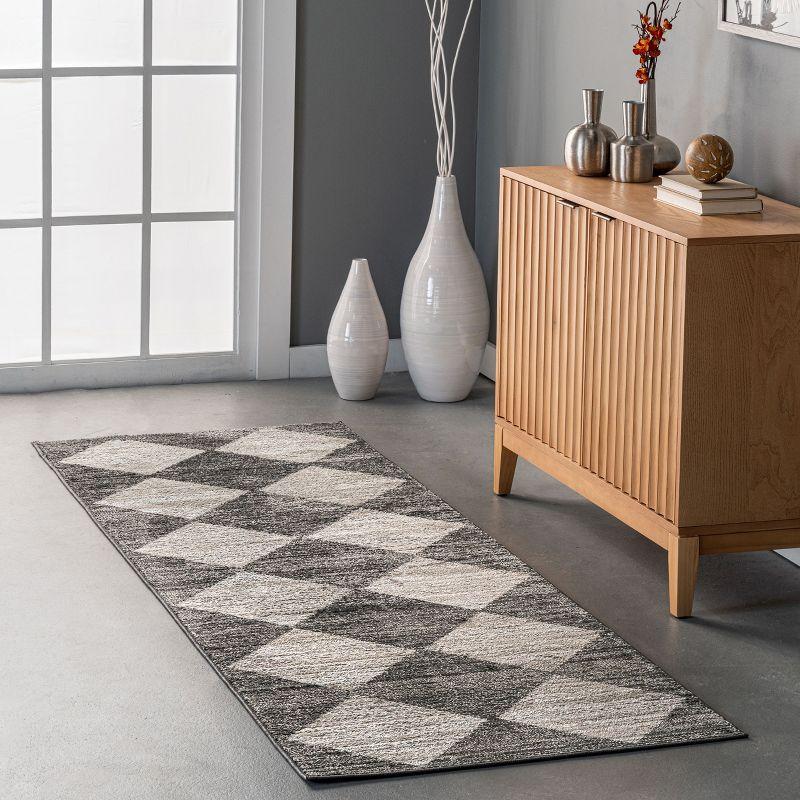 Nuloom Gianna Geometric 2x8 Runner Indoor Area Rug for Living Room Bedroom Dining Room Entryway Hallway Kitchen, Grey/Ivory