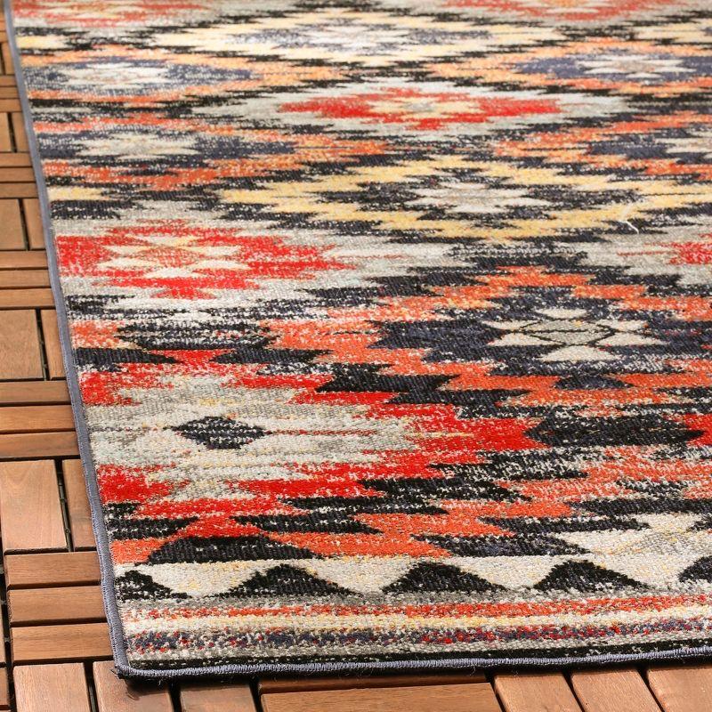 Montage MTG246 Power Loomed Area Rug  - Safavieh