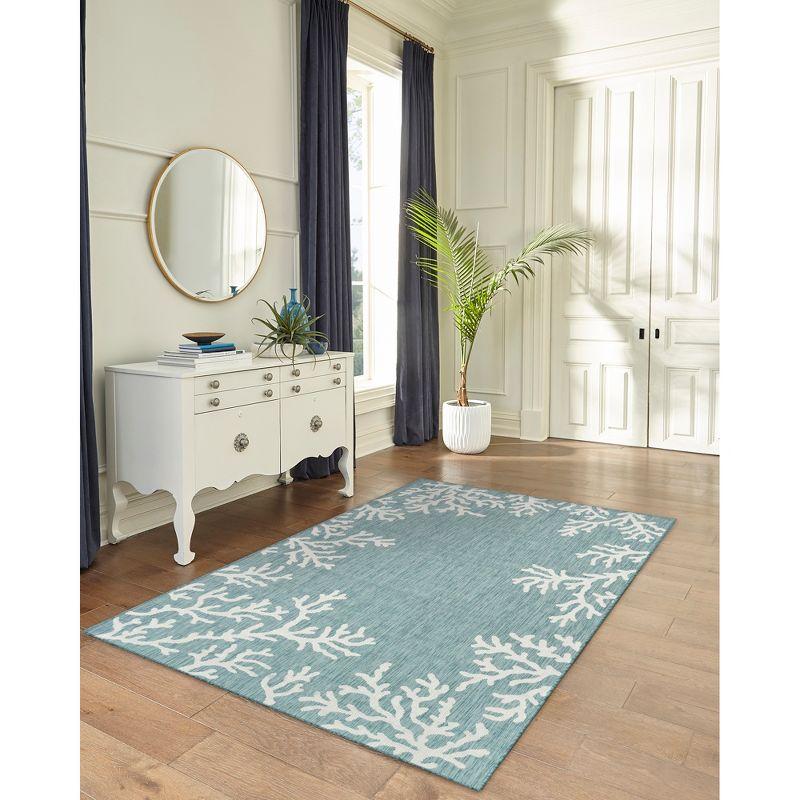 Liora Manne Carmel Coral Border Indoor/Outdoor Rug Aqua 3'3" x 4'11"
