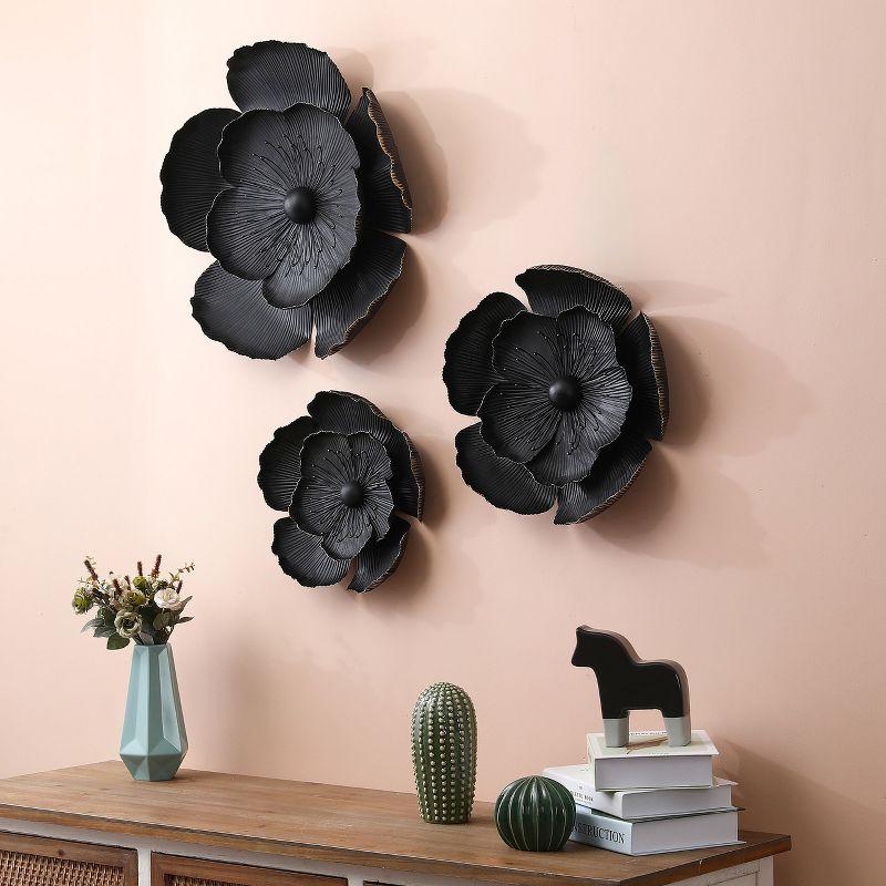 LuxenHome 3-Piece Black Metal Flowers Wall Decor