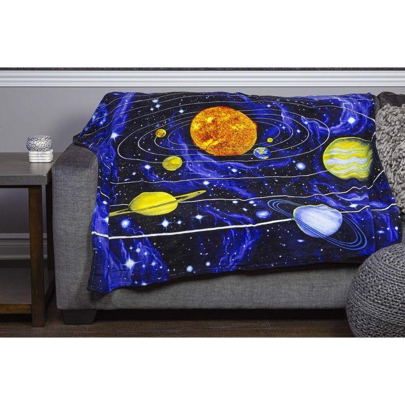 Dawhud Direct 50" x 60" Fleece Blanket for Bed For Boys, Men, Unisex and Kids