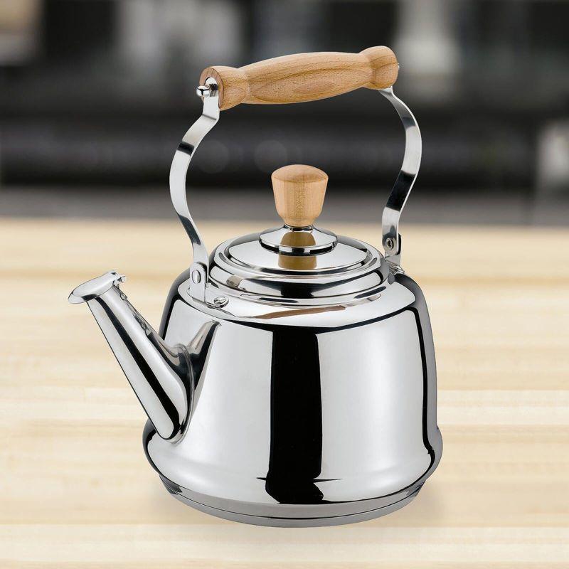 Cilio Tradition Stainless Steel Whistling Kettle with Wood Handle