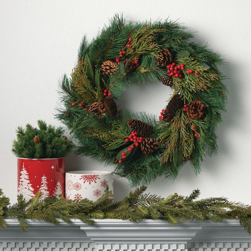 Artificial Pine Cone Outdoor Christmas Garland, 72" Green