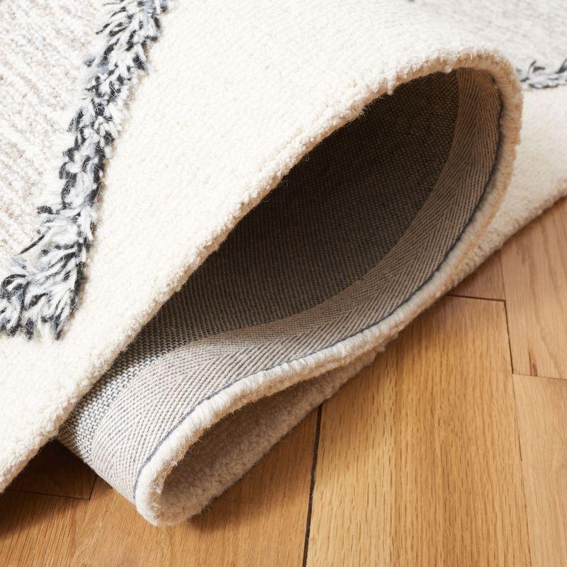 Casablanca CSB978 Hand Tufted Indoor Area Rug - Ivory/Black - 6'x9' - Safavieh