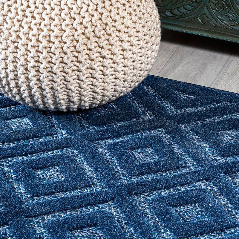 5' x 5' Portmany Neutral Diamond Trellis Indoor/Outdoor Area Rug, Navy - JONATHAN Y