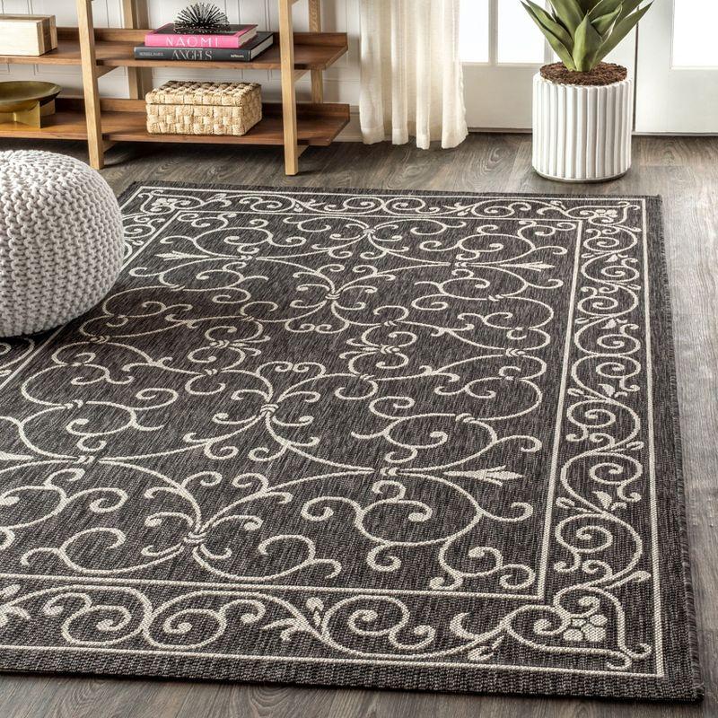 4'x6' Charleston Vintage Filigree Textured Weave Indoor/Outdoor Area Rug, Black/Gray - JONATHAN Y