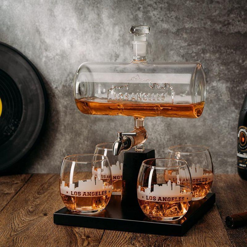 The Wine Savant Los Angeles Design Whiskey & Wine Decanter Set Includes 4 Los Angeles Design Whiskey Glasses, Unique Addition to Home Bar - 1100 ml