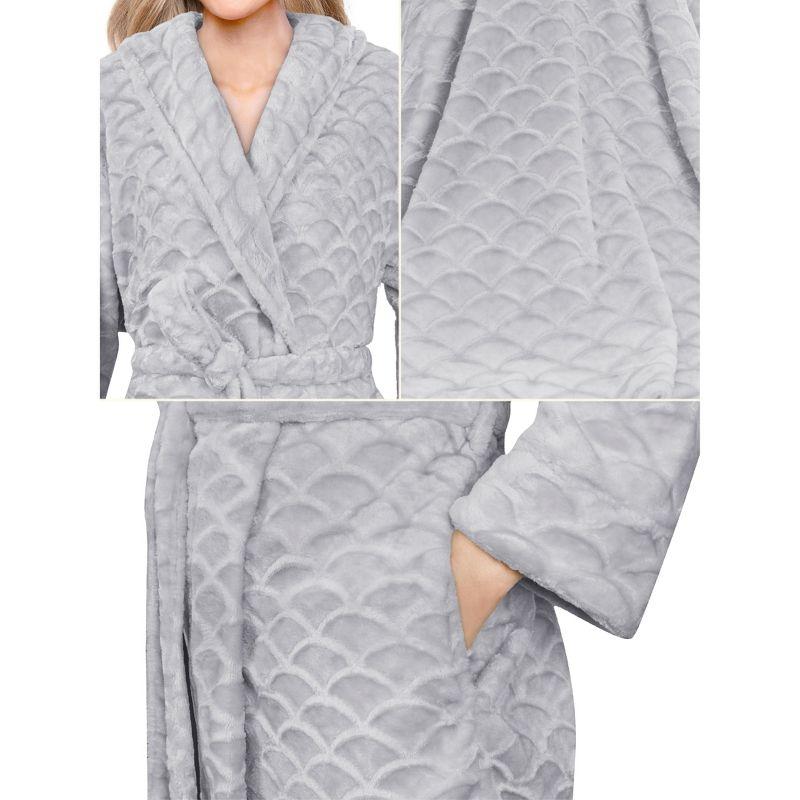 PAVILIA Short Robes for Women, Plush Soft Bathrobe Womens Lightweight, Fluffy Fuzzy Robe Knee Length, Shower Spa (Light Grey, Small-Medium)