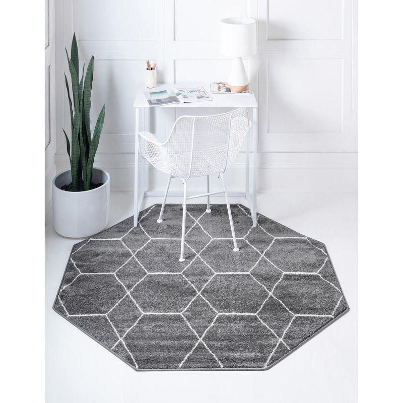 Dark Gray Octagon Synthetic Trellis Stain-Resistant Rug