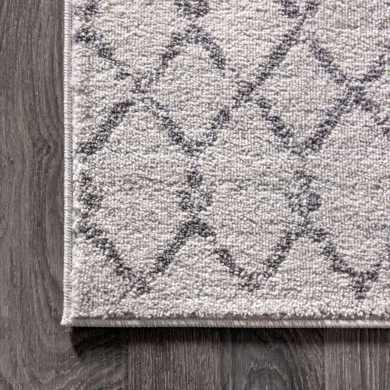 Reversible Gray Geometric Synthetic Oval Rug - Easy Care