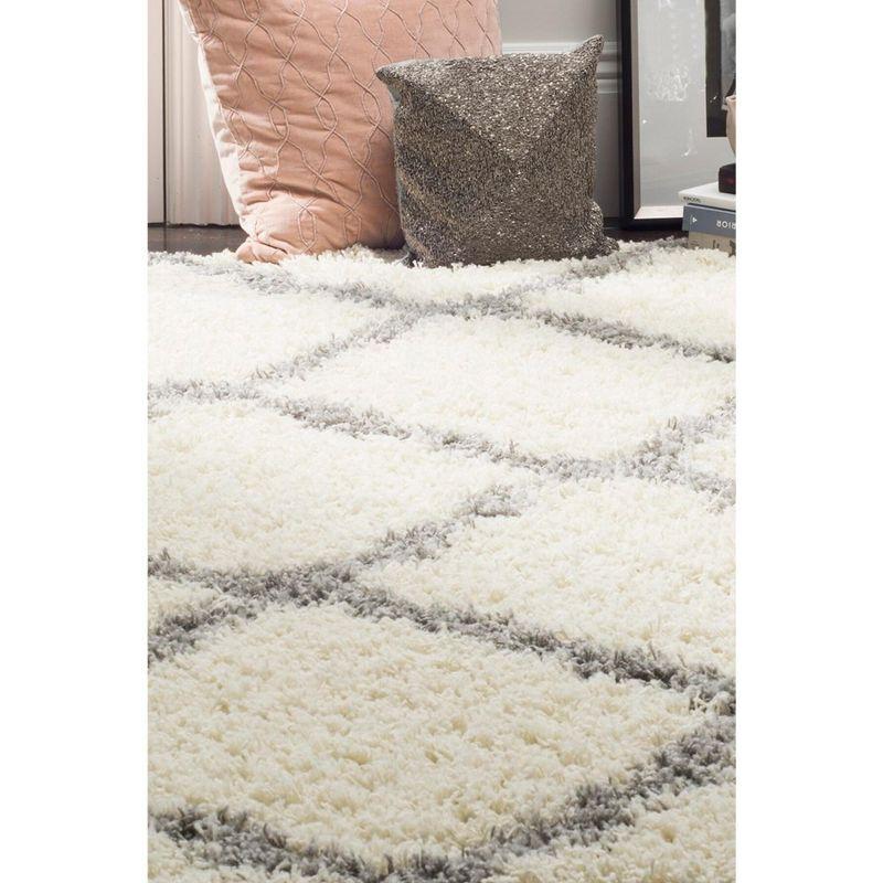 Dallas Shag SGD257 Power Loomed Area Rug  - Safavieh