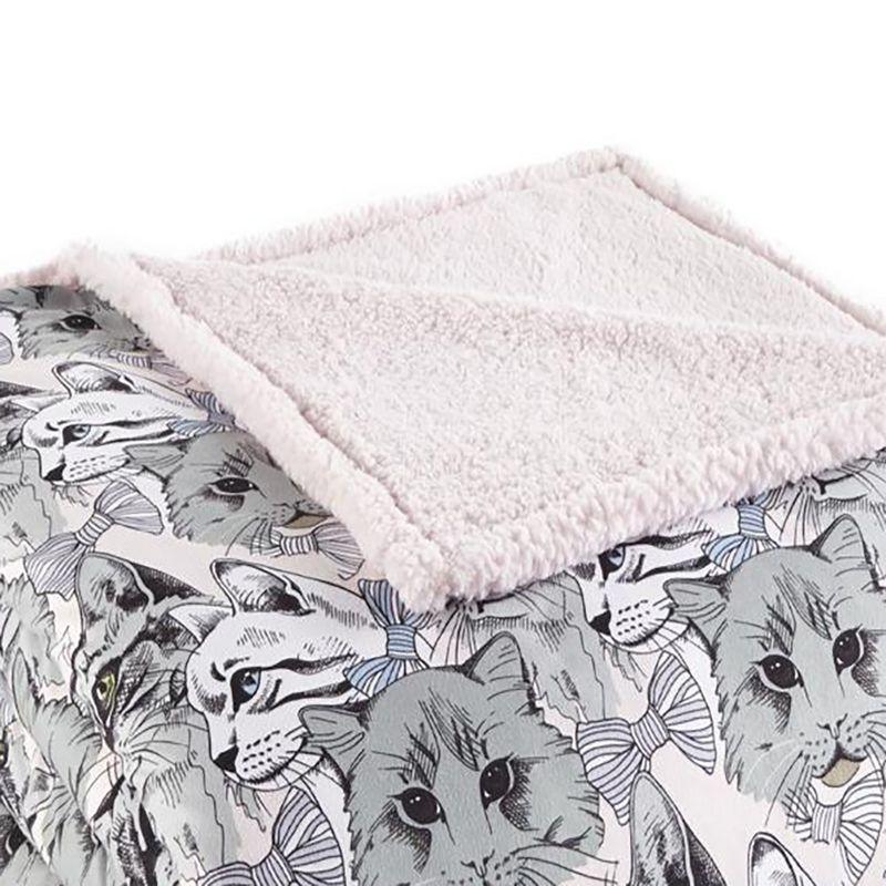 Micro Flannel® Micro Flannel ®  Reverse to Sherpa Blanket