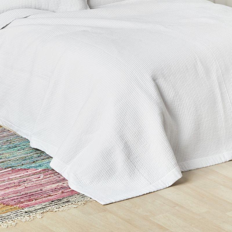 Bennett White Cotton Queen Quilt