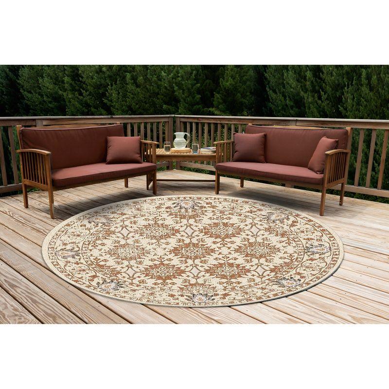 Liora Manne Carmel Vintage Floral Indoor/Outdoor Rug Sand 7'10" Round