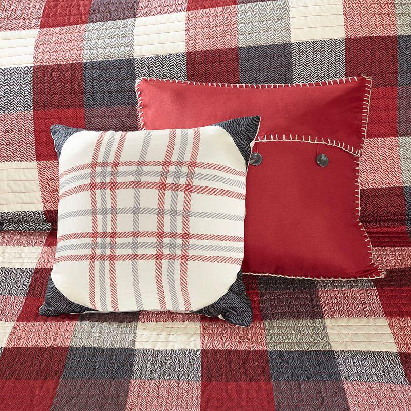 Madison Park Ridge 6 Piece Printed Herringbone Quilt Set with Throw Pillows