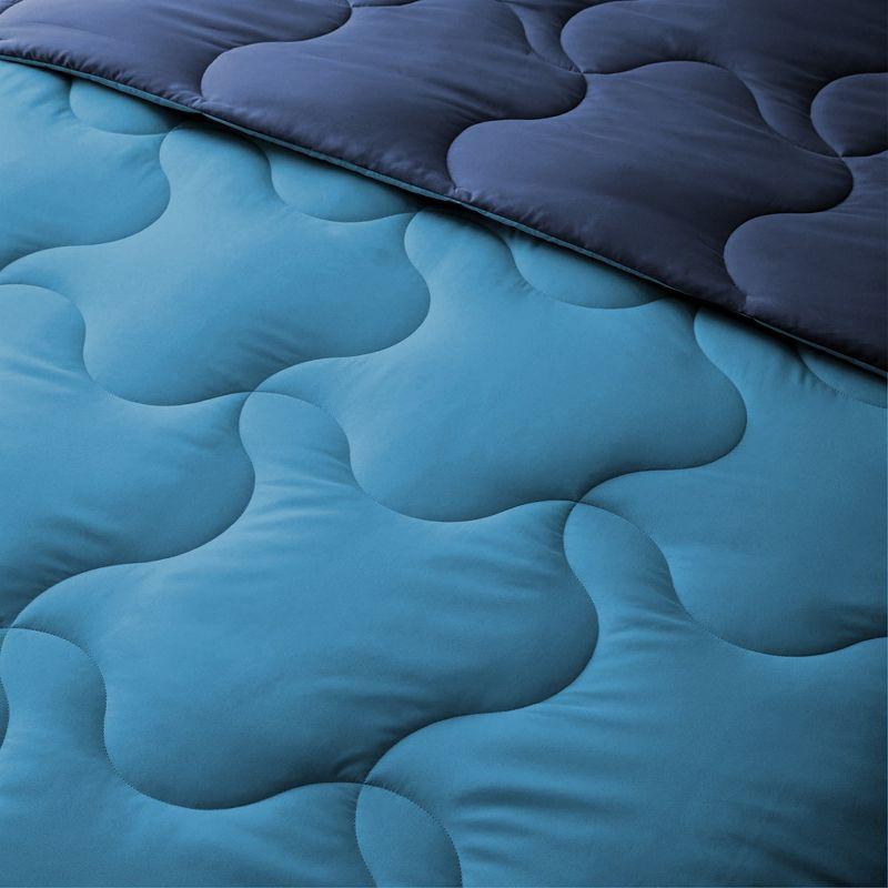Peace Nest Lightweight Reversible Microfiber Down Alternative Comforter Set, Blue, Full/Queen